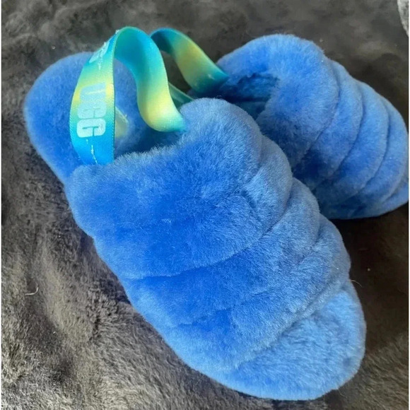 UGG Fluff Yeah Slippers size 5 - Picture 2 of 3